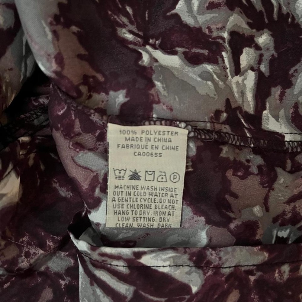 RW&CO Purple Floral Print Short Sleeve Satin Blouse Bow Women Small Boho Cottage - Picture 4 of 5